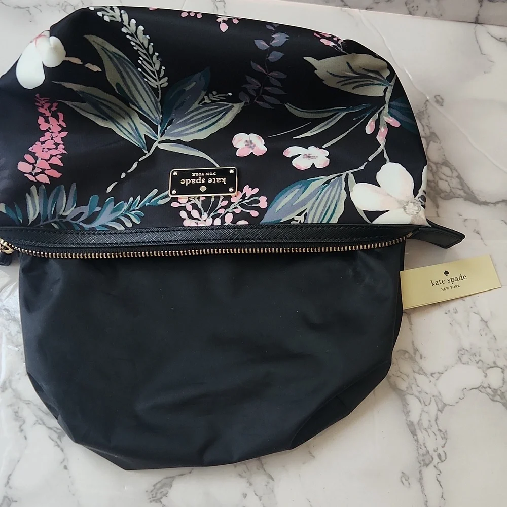 KATE SPADE FLORAL MAKEUP CASE - Picture 5 of 7
